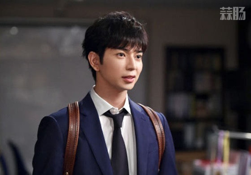 松本潤飾演角色深山大翔登上《名偵探柯南》單行本94卷偵探圖鑒！