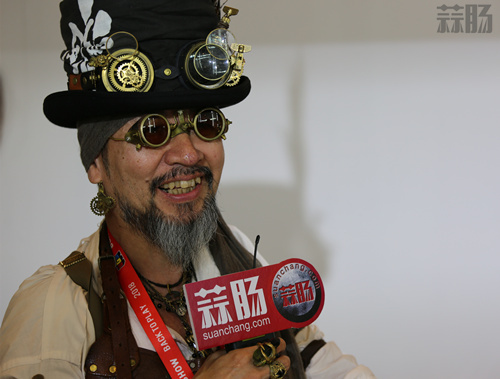 鐮田光司：中國的粉絲們讓我感動，期待與MOLLY的合作