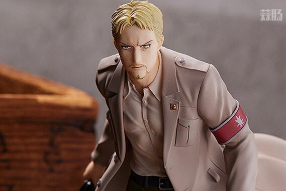 良笑社推出PUP《進(jìn)擊的巨人》萊納·布朗 手辦