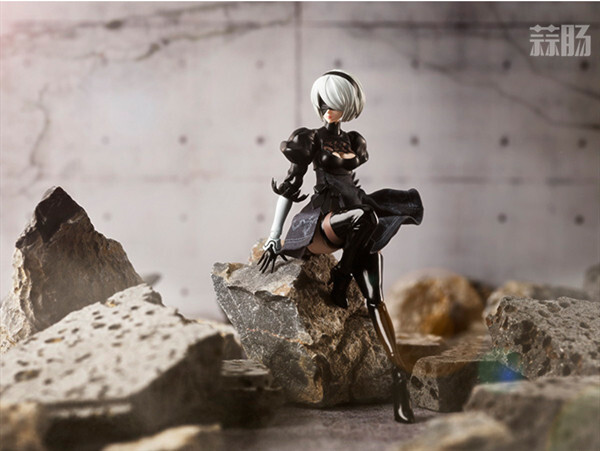 ANIPLEX+推出BUZZmod.《尼爾：自動(dòng)人形》Ver1.1a 2B 可動(dòng)人偶