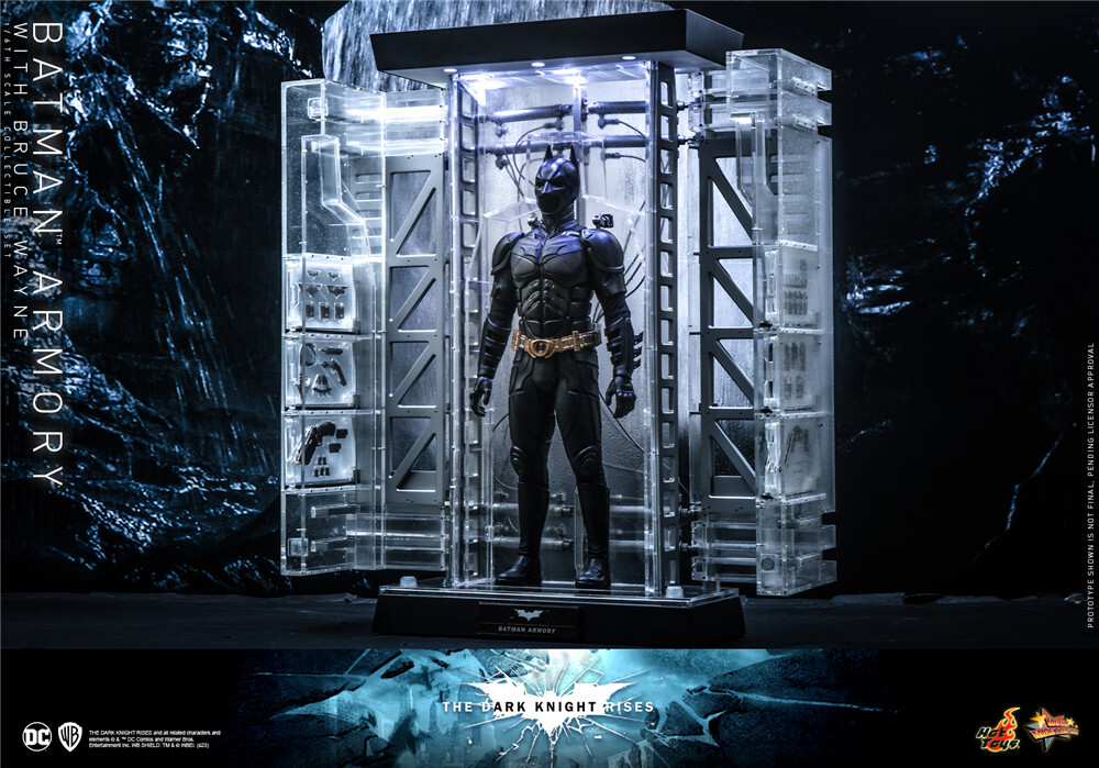 Hot Toys《蝙蝠俠: 黑暗騎士崛起》蝙蝠俠格納庫(kù)連布魯斯·韋恩 1:6套裝