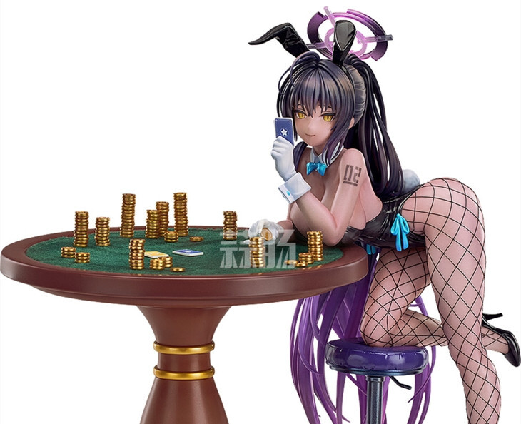 良笑塑美推出《碧藍檔案》角楯花凜（兔女郎）Game Playing 1/7手辦