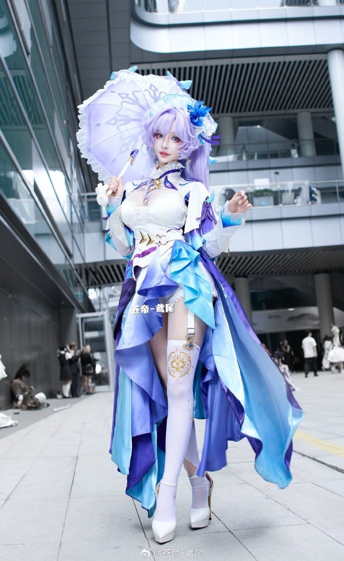 CP31《鳴潮》坎特雷拉Cosplay WB：蒼帝-鳶尾